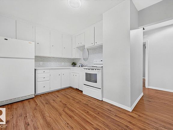 4th image of 12134 42nd St NW