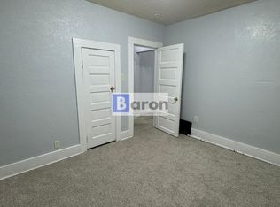 1422 E Calvert St, South Bend, IN 46613
