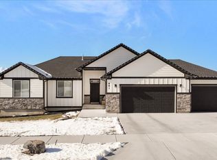 881 S 500 E, Providence, UT 84332