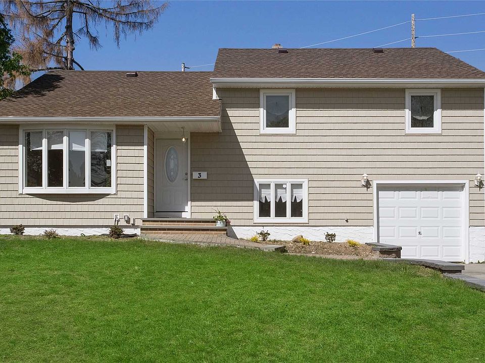 1st image of 3 Amherst Dr