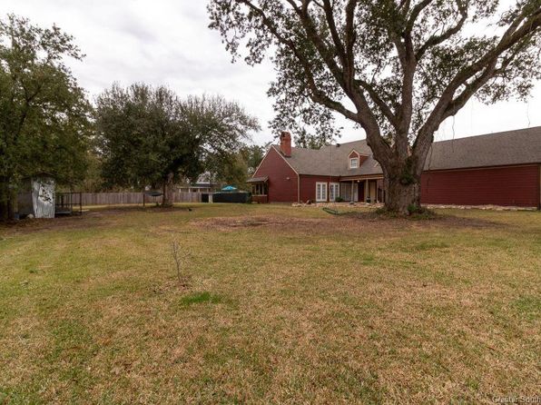 1617 Walker Rd, Sulphur, LA 70665