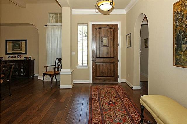 2nd image of 131 Kinloch Ct