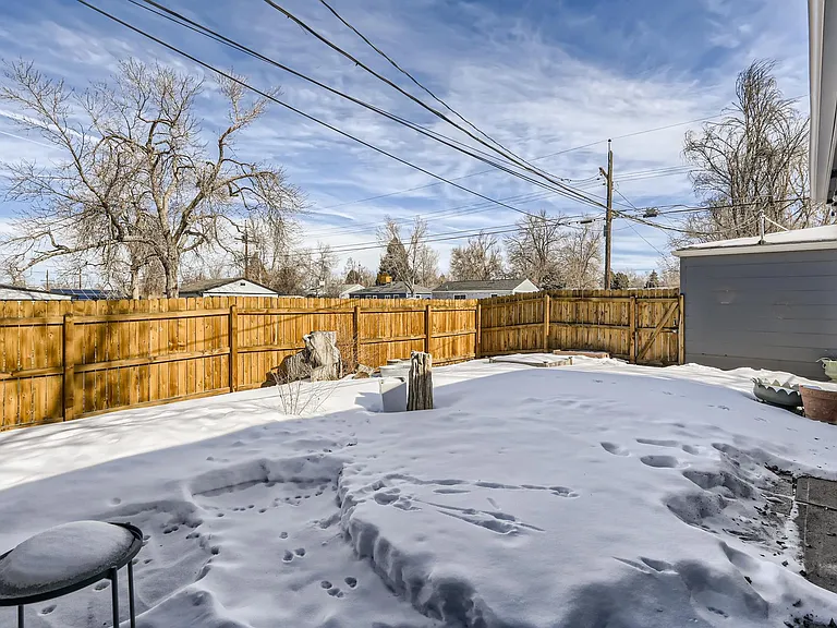 1090 Emporia St — Photo 22