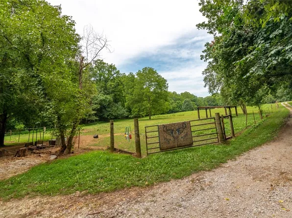 15525 Ball Rd, Elkins, AR 72727