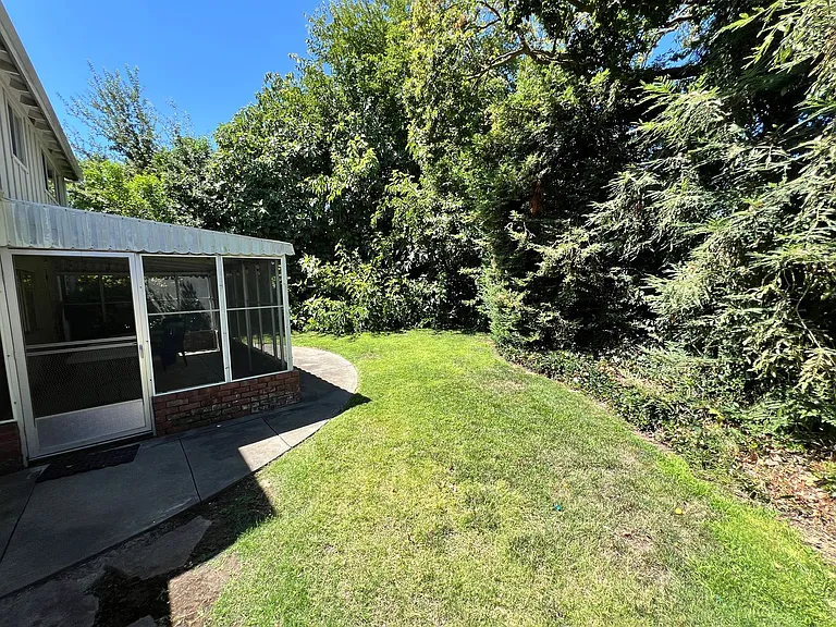 413 Del Oro Ave — Photo 30