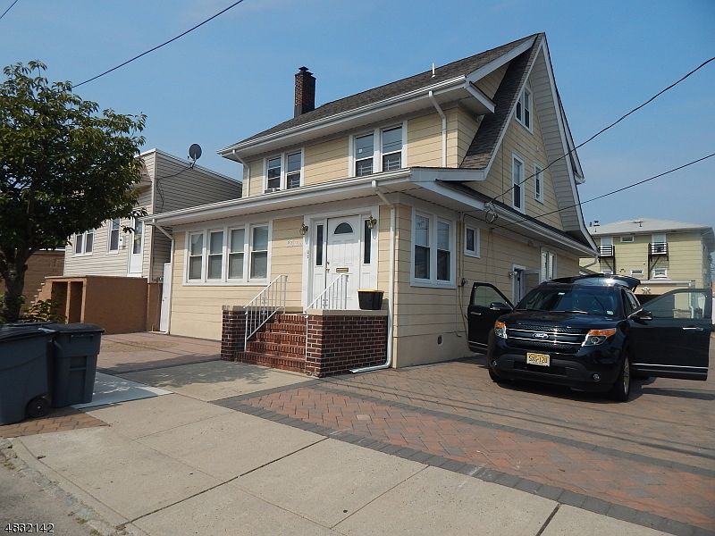 2nd image of 13 Florence Ave