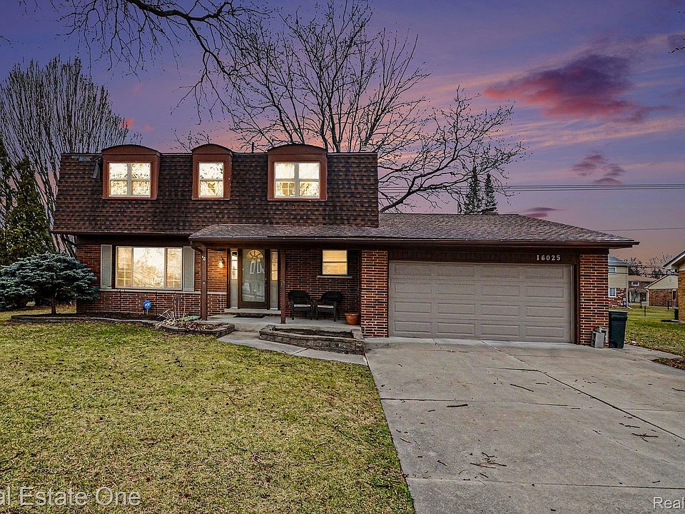1st image of 16025 Wrotham Ct