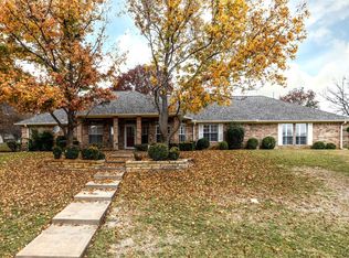 3605 Four Trees Dr, Weatherford, TX 76087