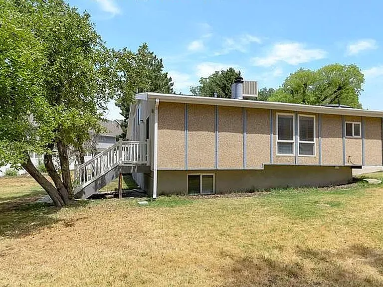 848 W 4050 S — Photo 12
