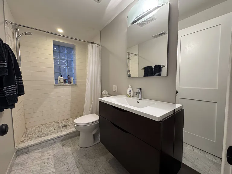543 W. Fullerton Ave. — Photo 10