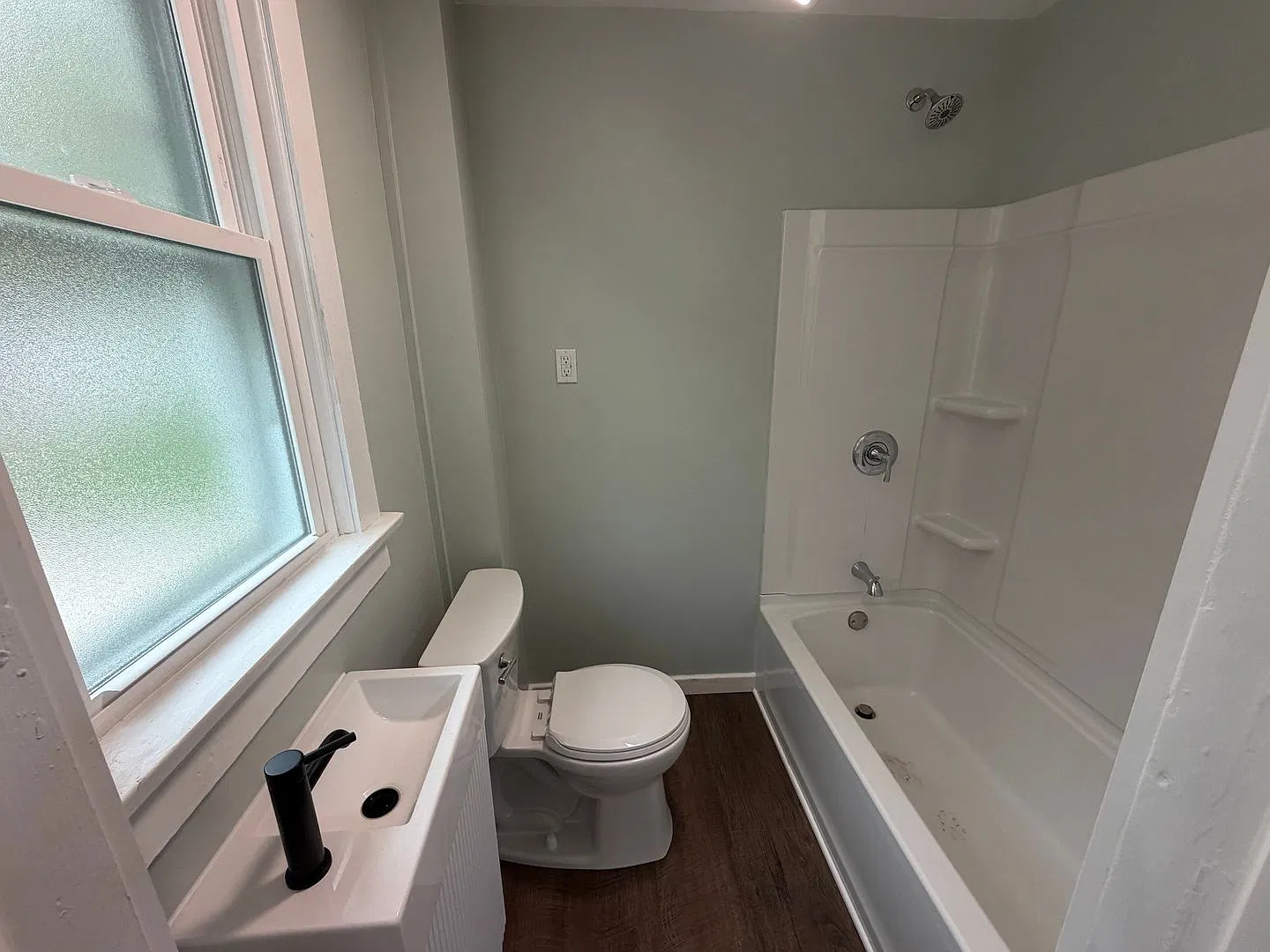 615 E. Maumee Street — Photo 2