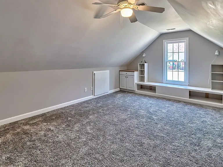 304 Chancery Ln — Photo 5