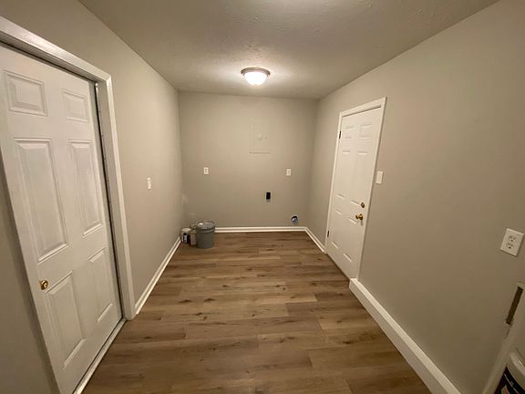 2nd image of 3575 Beaumont Dr