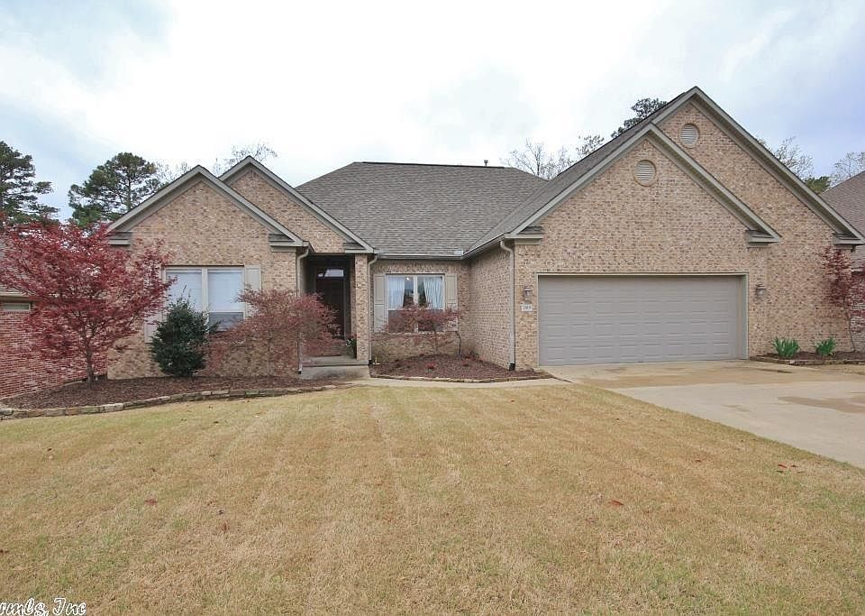 1st image of 2819 Woodsgate Dr