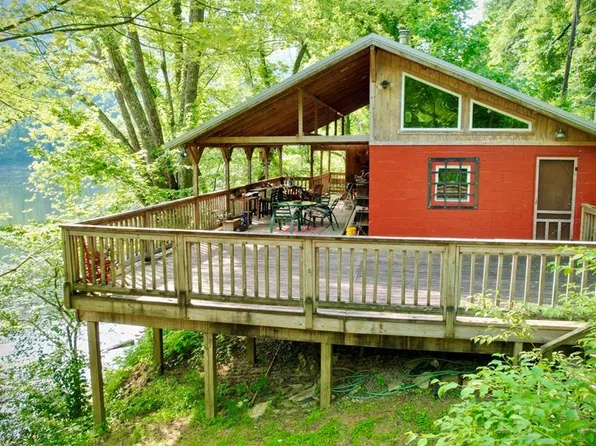 431 Thurmond Riverfront Rd, Thurmond, WV 25936