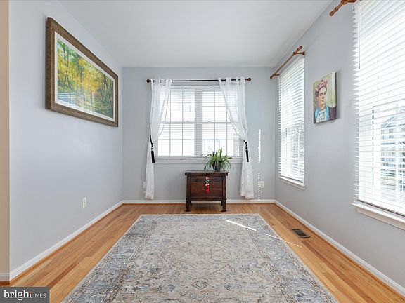 5th image of 10052 Hume Ct