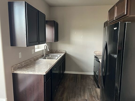 3rd image of 657 Pebble Mountain Dr #A