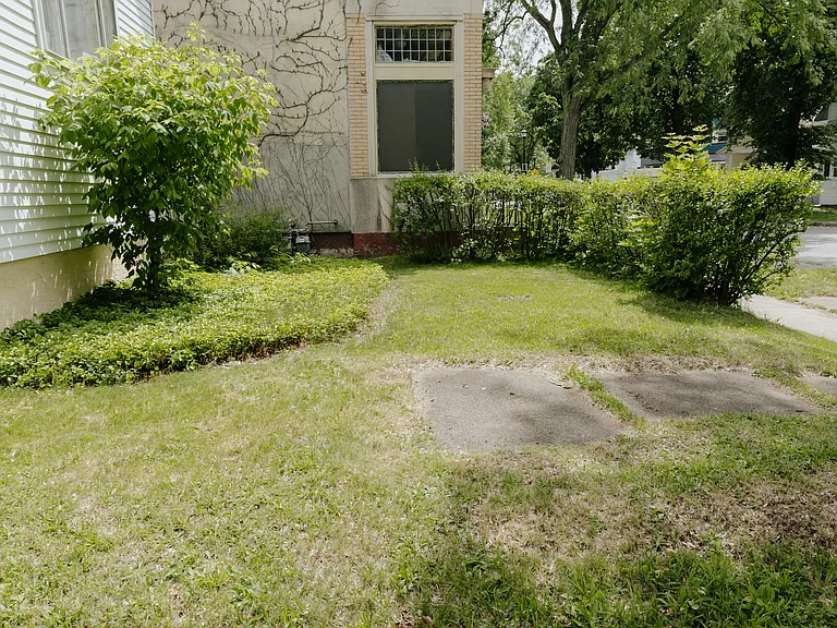 110 Field St — Photo 32