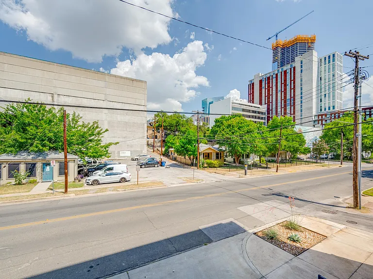 908 Nueces St #12 — Photo 41