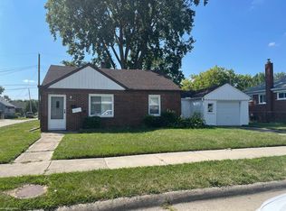 8298 Prospect Ave, Warren, MI 48089