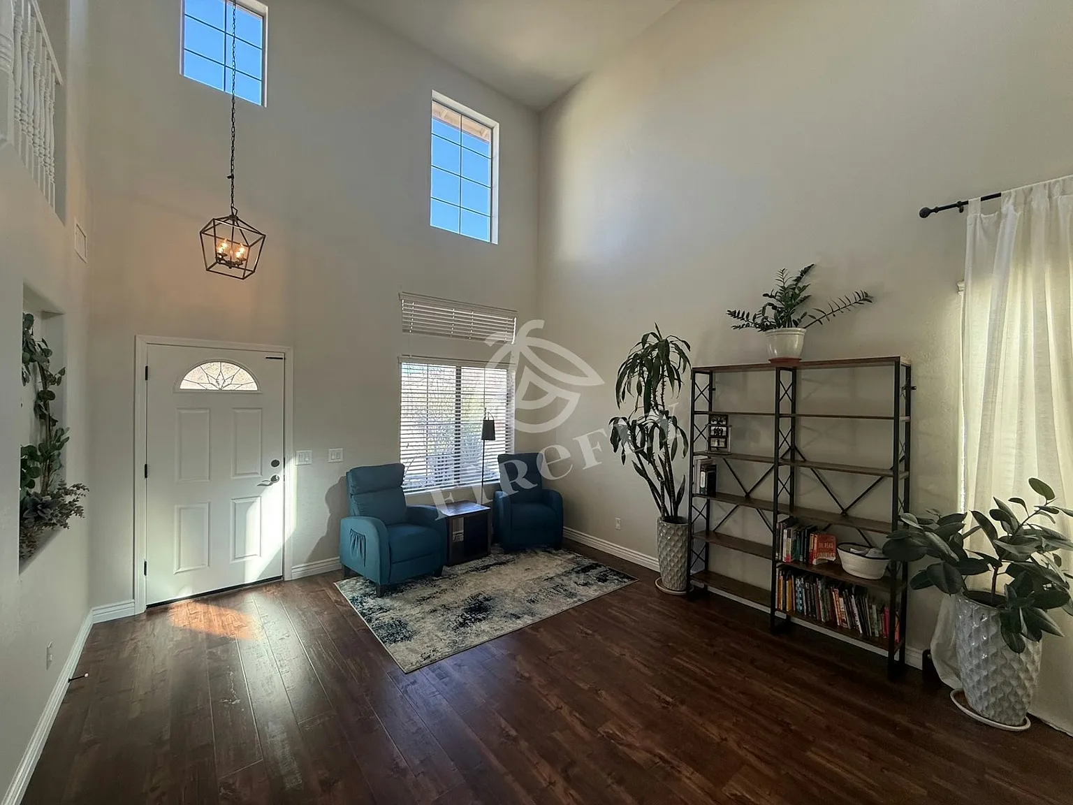 6509 West Red Fox Road — Photo 3