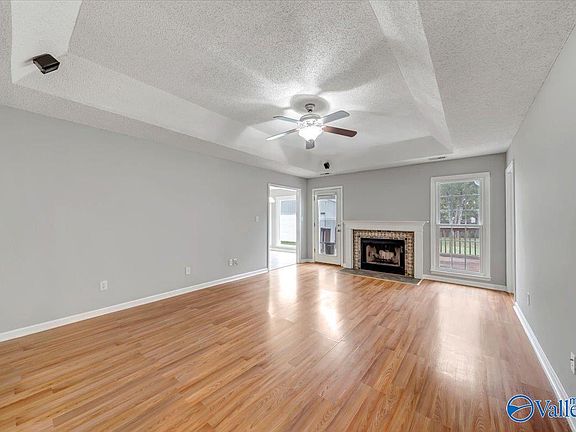 5th image of 119 Clear Creek Dr