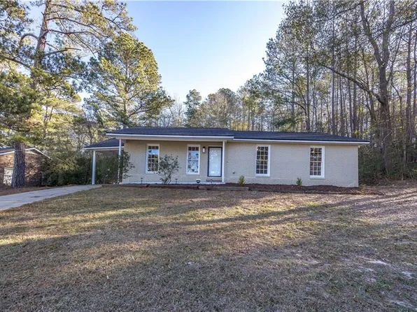 2500 Poyner Dr, Phenix City, AL 36870