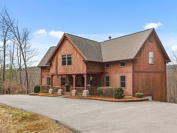 3rd image of 276 Old County Road