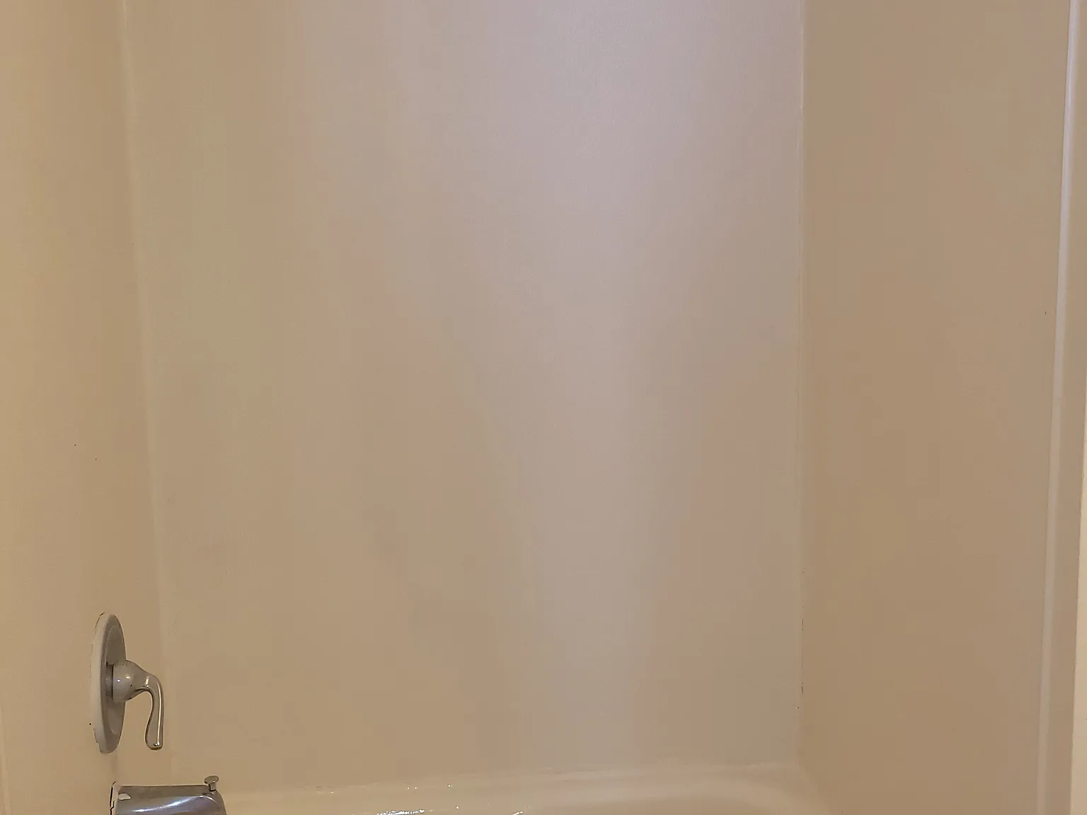 2 bed, 975 sqft, $2,700 — Photo 4