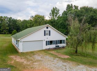 2151 Blue Creek Rd, Hogansville, GA 30230