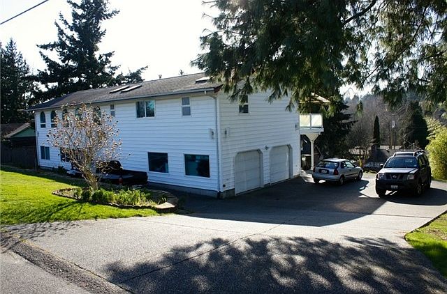 1st image of 20707 14th Ave S
