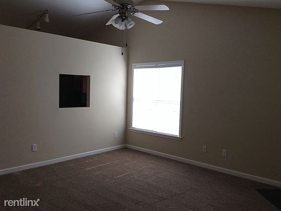 3rd image of 4125 Bluestem Dr