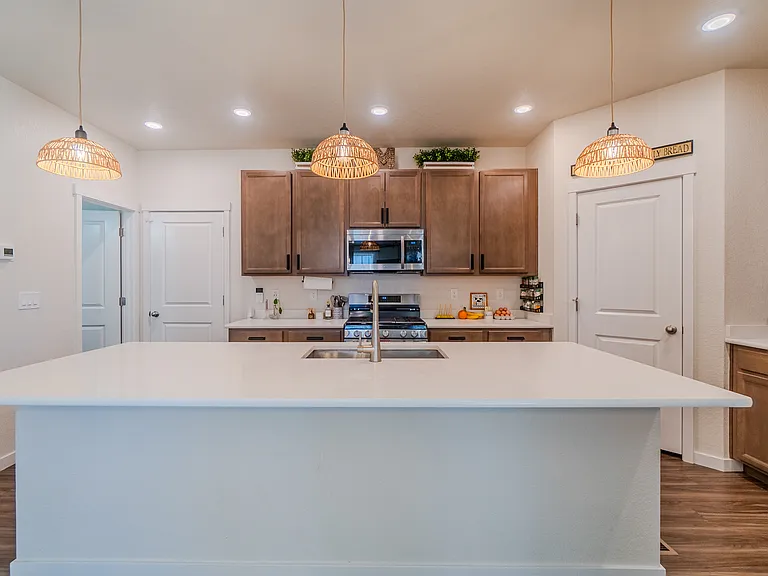 5173 Roundhouse Dr — Photo 8