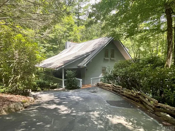 131 White Dogwood Court, Sapphire, NC 28774