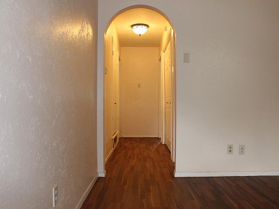 5th image of 1304 Willow Wood Ct