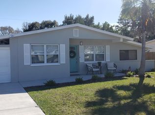 12149 Ridge Rd, Seminole, FL 33778