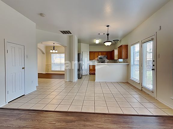 4th image of 6701 Spencer Dr