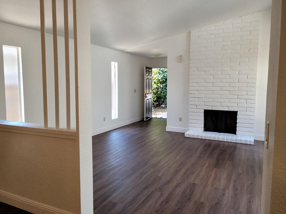 1st image of 1765 Blackoak Dr