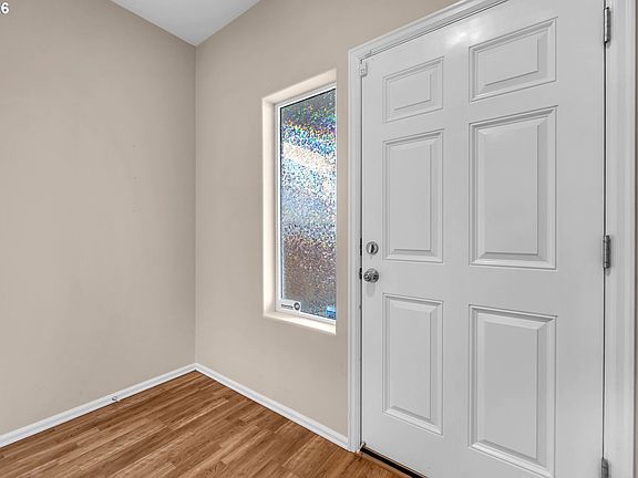 4th image of 4421 NE 123rd Ave