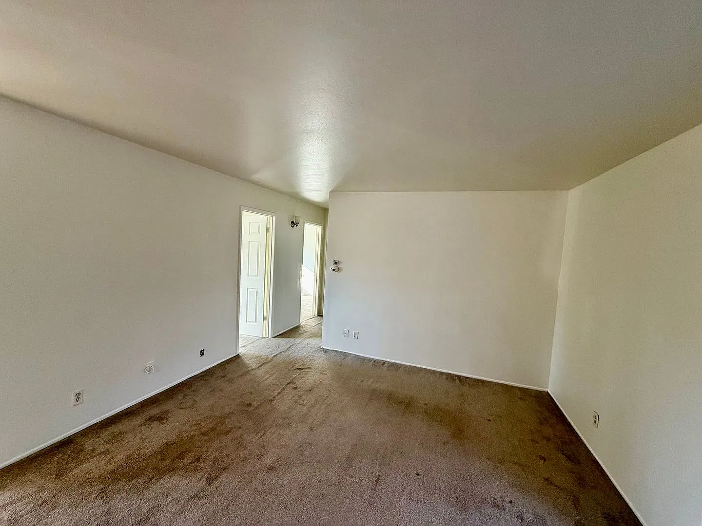 Single Story in Thousand Oaks — Photo 4