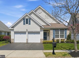 35 Chesapeake Dr, Holmdel, NJ 07733