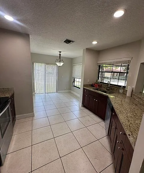 9295 W Sunrise Blvd #9295 — Photo 7