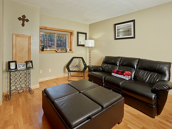 3rd image of 3259 N Bartlett Ave #3259