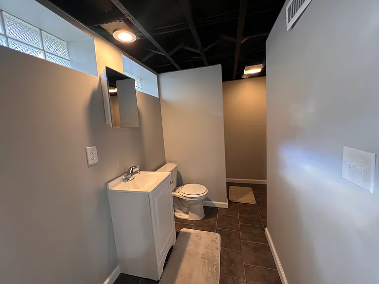 4606 Lincoln Ave — Photo 18