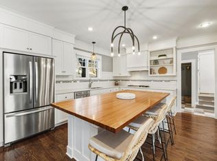 185 W Lake St, Excelsior, MN 55331