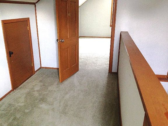 4th image of 1246 Smith Ave S