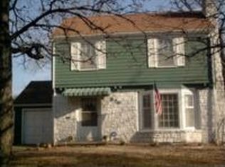 320 SW Hillside Dr, Topeka, KS 66611