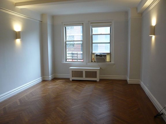 5th image of 2780 Broadway #2C