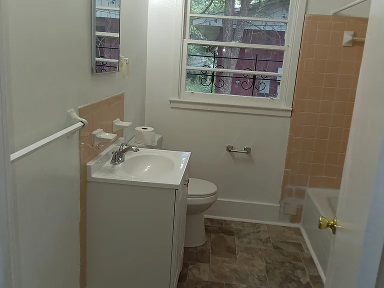 2939 Urban Ave — Photo 5