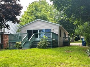 9690 Oak Grove Dr, Angola, NY 14006